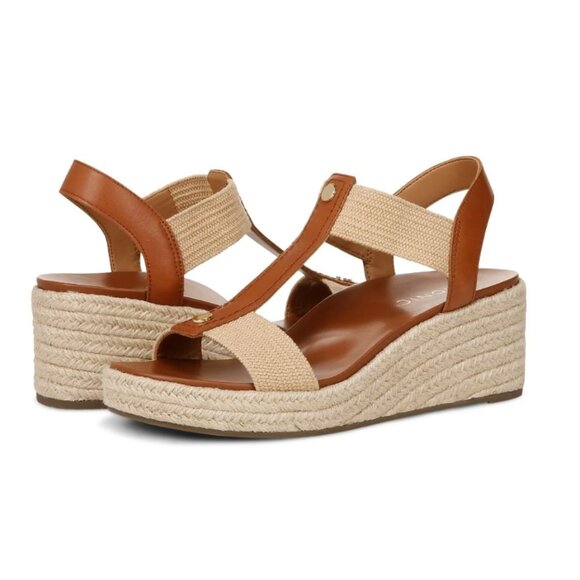 Vionic Shoes - Vionic Calera Wedge color Camel Leather